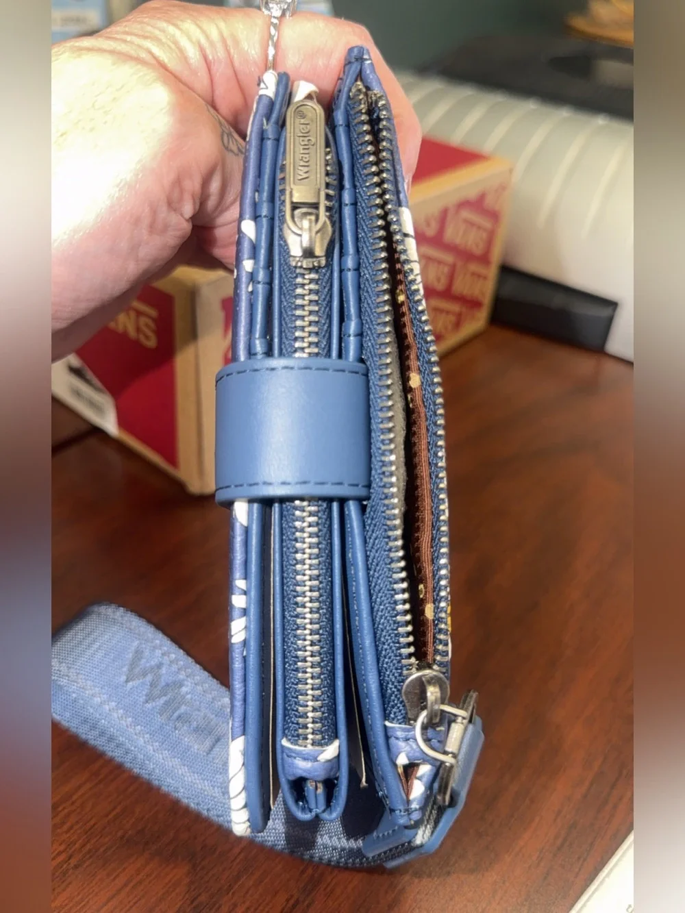 Wrangler compact wristlet